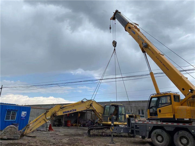 靖安县25吨吊车的工作半径是多少？