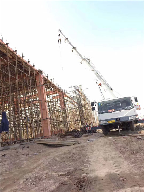 靖安县吊车作业的安全注意事项有哪些？