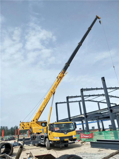 靖安县超高层建筑钢结构吊装案例